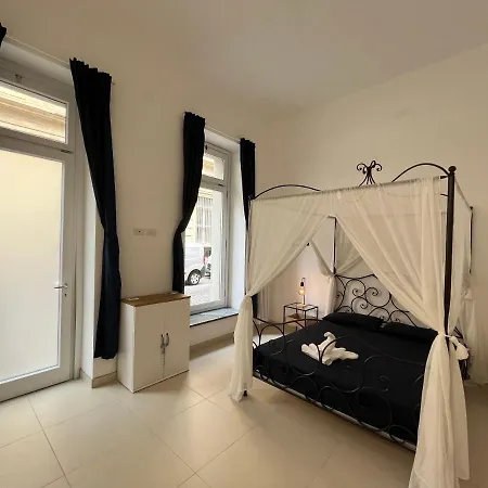 Loft Corte D'appello - Host By Traveller's Nest شقة